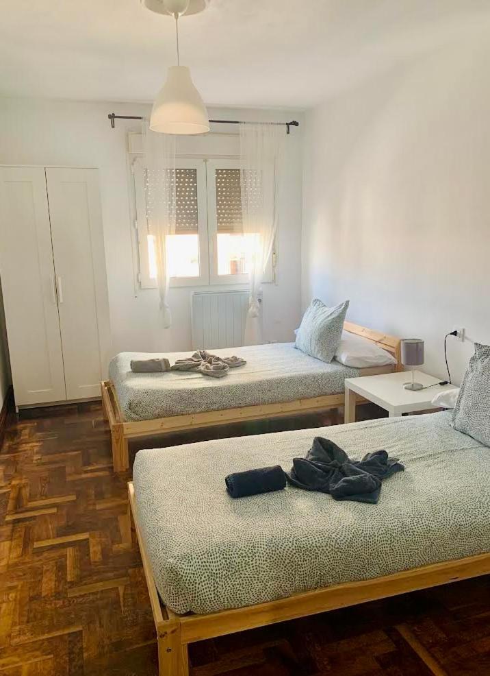 Amplio Apart 3 Dormitorios Cerca De La Playa Con Garaje Gijón Exterior foto